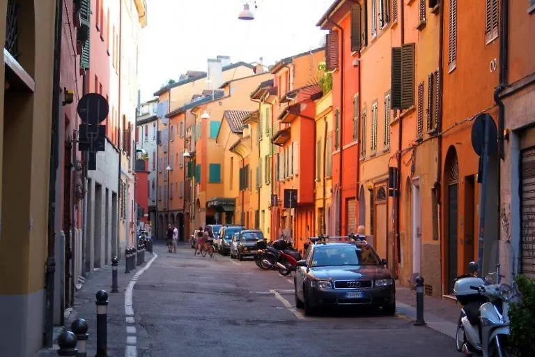 Apartment La Maison Du Bonheur Bologna